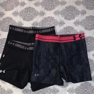 Women’s HeatGear Armour Mid Shorts